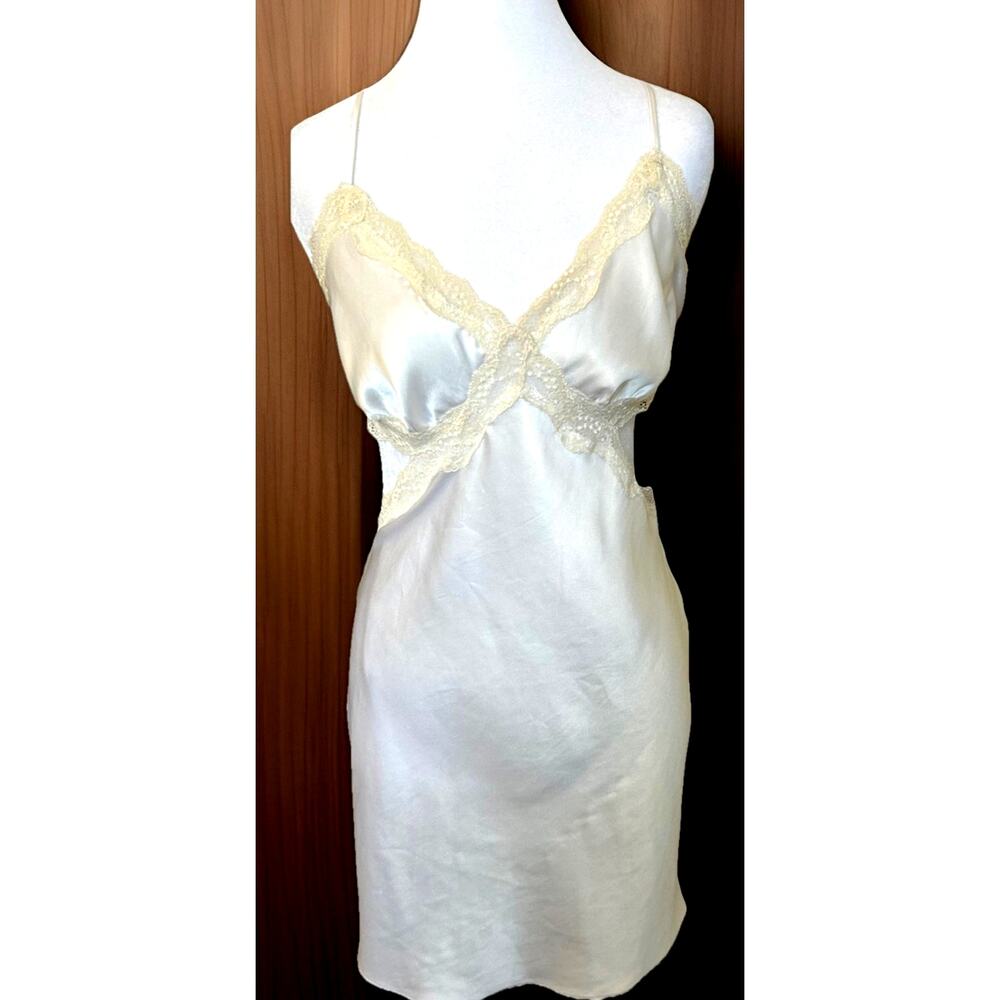 I do, Victoria's Secret bridal babydoll slip white lace cut out chemise Sexy L